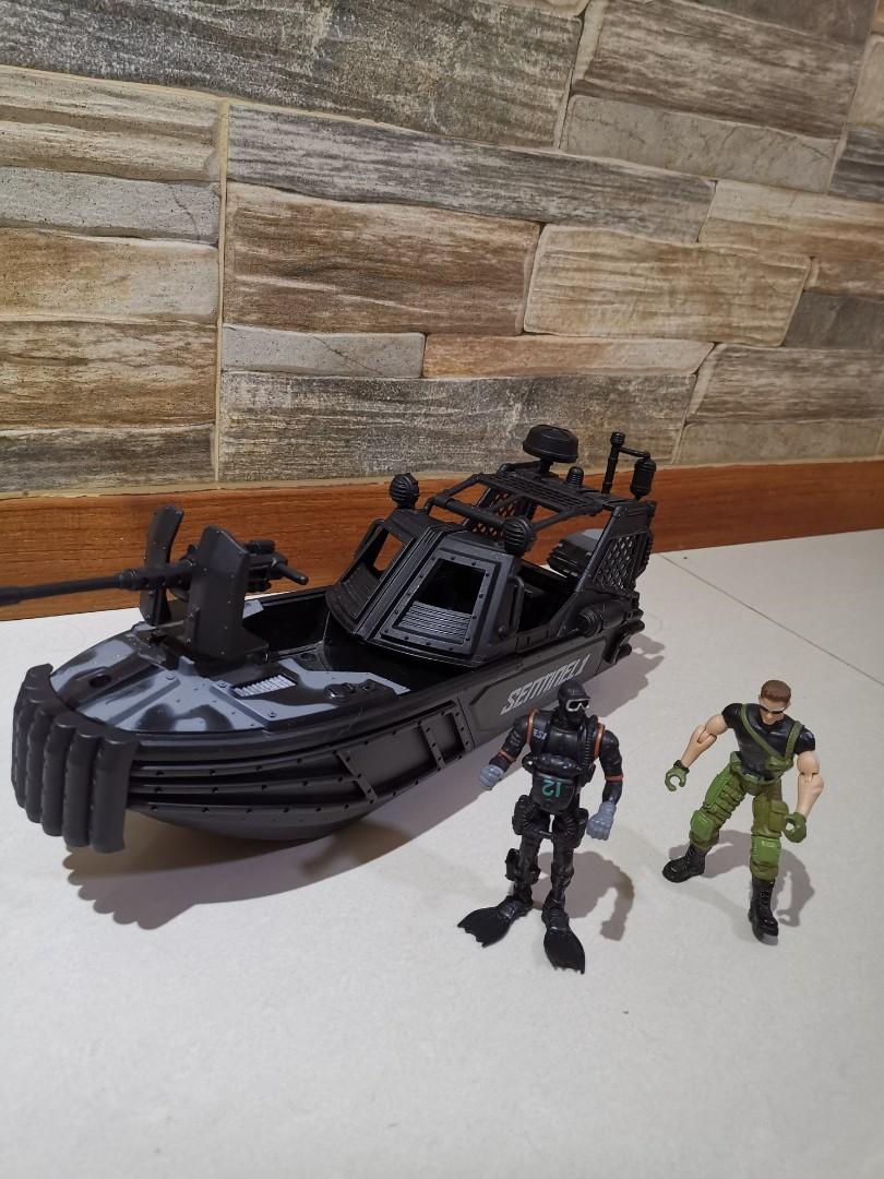 True heroes boat top