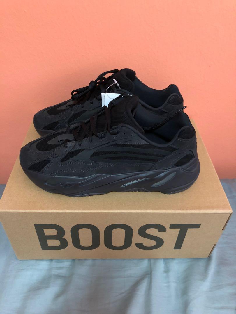 Yeezy Boost 700 V2 Vanta, Men's Fashion, Footwear, Sneakers on Carousell