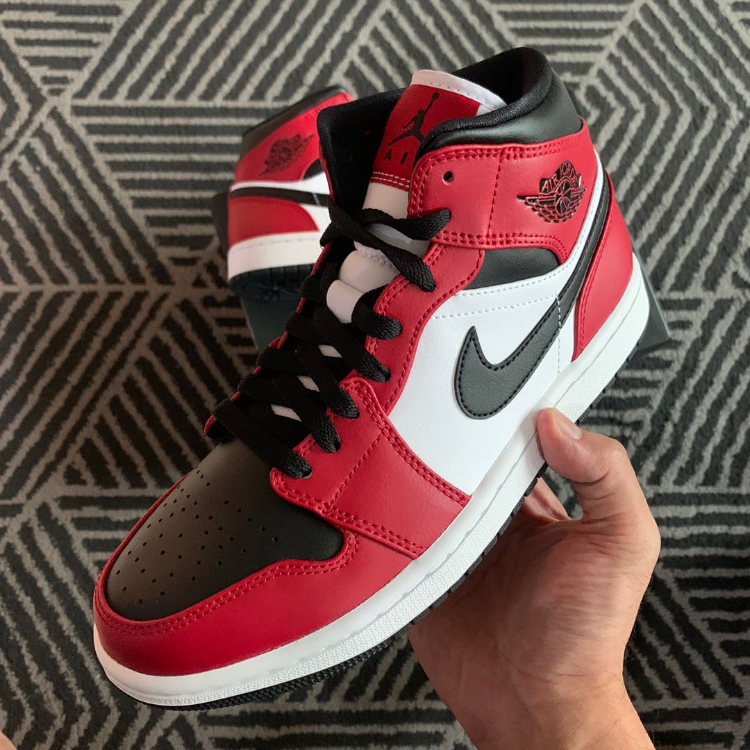 jordan 1 chicago toe