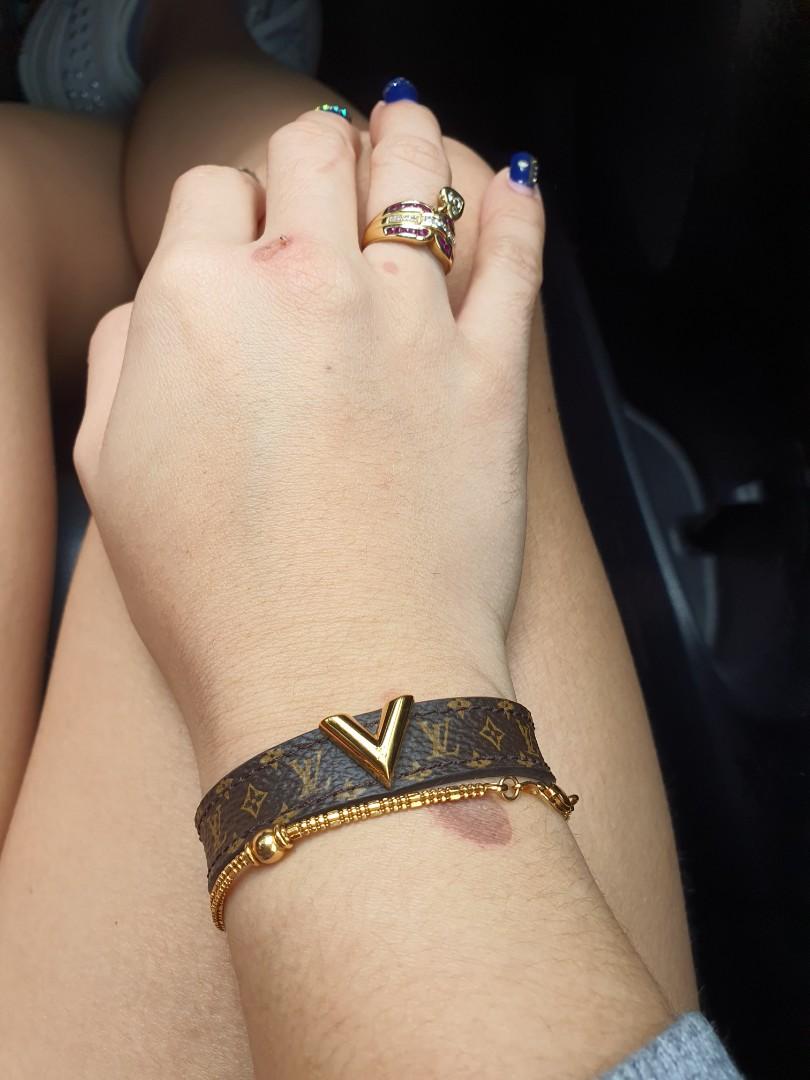 Louis Vuitton monogram Essential V bracelet, Luxury, Accessories on  Carousell