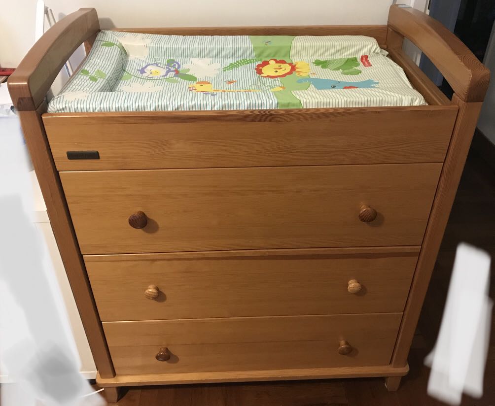 changing table with shelves