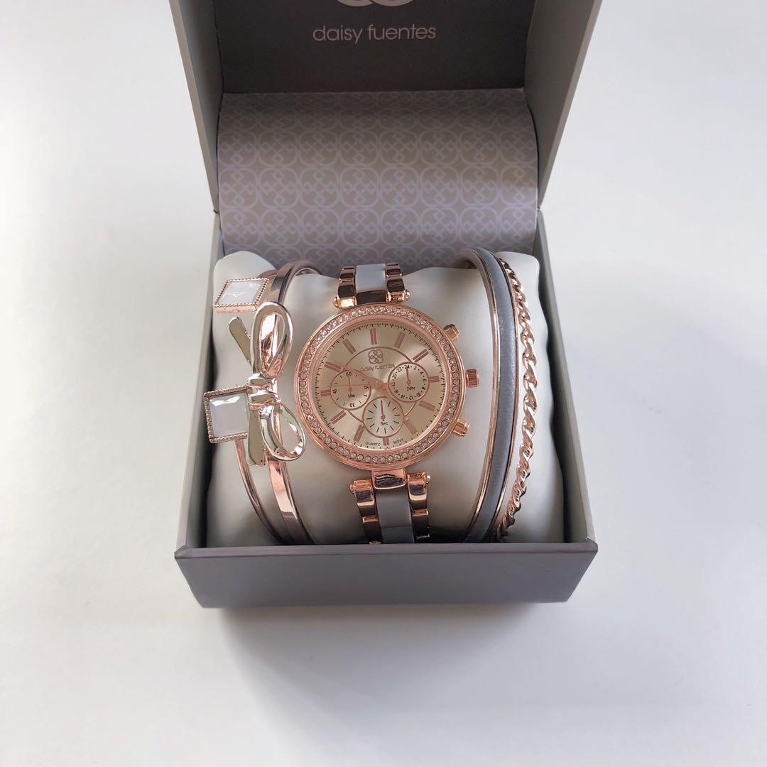 Daisy fuentes watch set store