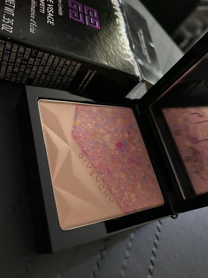 Givenchy Le Prisme Visage (Category: Face Care) located in Makati City. Submitted by mnlbeautyboutique (Listing ID 1008226946, Image 3). Description: Brand new Limited edition Bought this for Php3500 Shipping to be shouldered by the buyer RFS decluttering my make up collection .