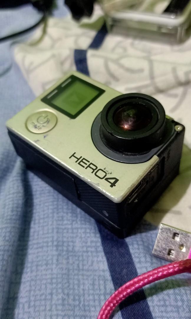 Go pro hero 4 black (Category: Gimbals & Stabilizers ) located in Santiago. Submitted by tominez50 (Listing ID 1008236619, Image 2). Description: good performance. with screen na din issue kita sa pic sa side. negotiable.