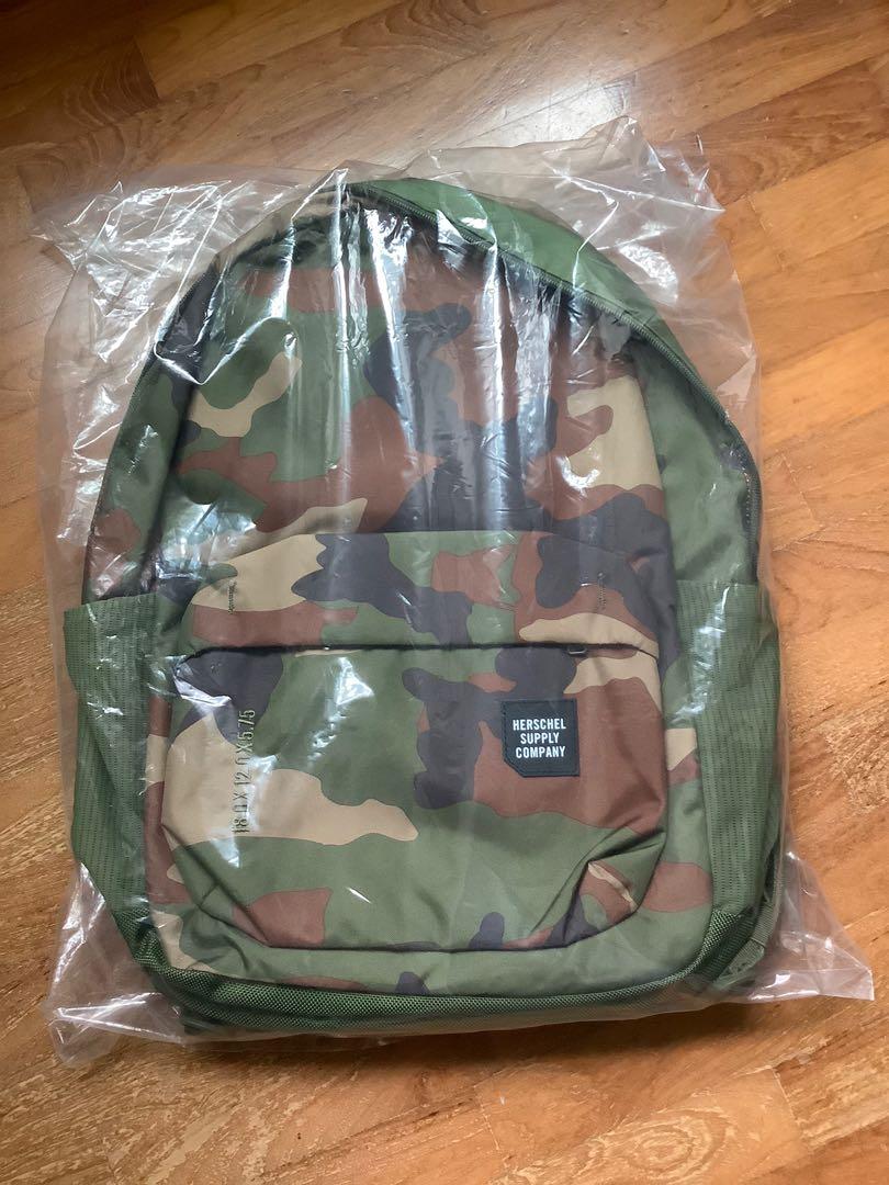 Herschel Rundle Backpack 24.5L Army Women s Fashion Bags