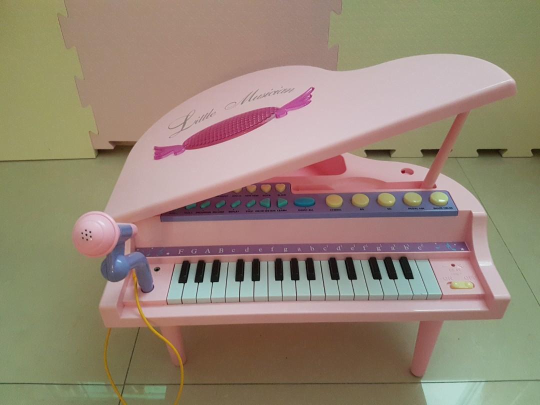 little musician piano toy