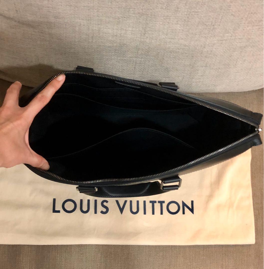 X पर 인피니트 Fashion: [ WOOHYUN ] ☆ Louis Vuitton Briefcase Explorer - $2,160    / X