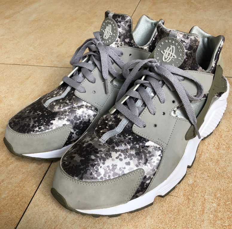 nike huarache grey