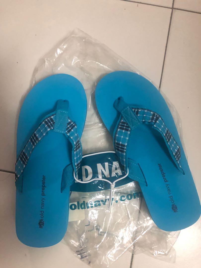Old Navy Slippers Us Size 6 Blue Men S Fashion Footwear Slippers Sandals On Carousell