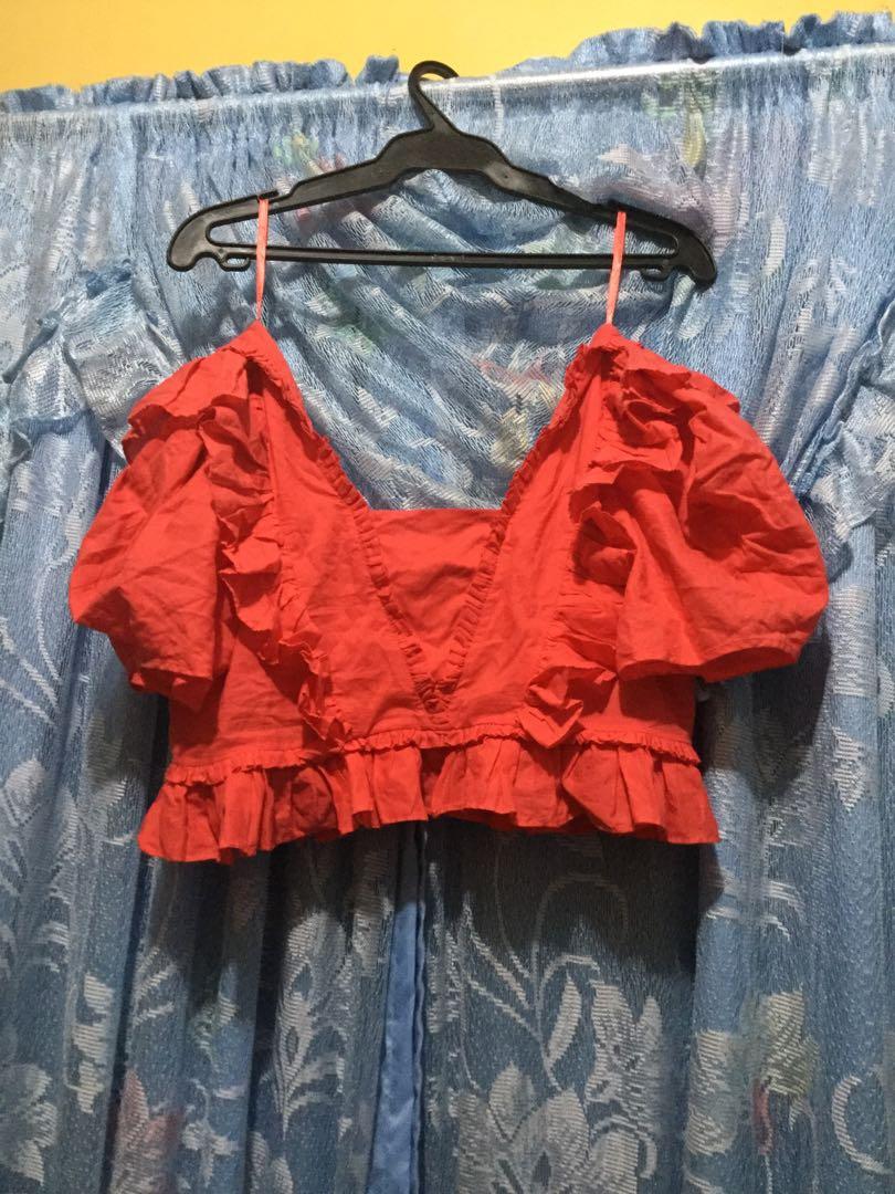 Orange Crop Top with Butterfly Sleeves (Category: Longsleeves) located in Muntinlupa City. Submitted by ryle17 (Listing ID 1008241445, Image 1). Description: Crop top orange canvas fabric You may chat me if you wanted to know the exact measurement of the item with the use of measuring tape. #maynewbie .