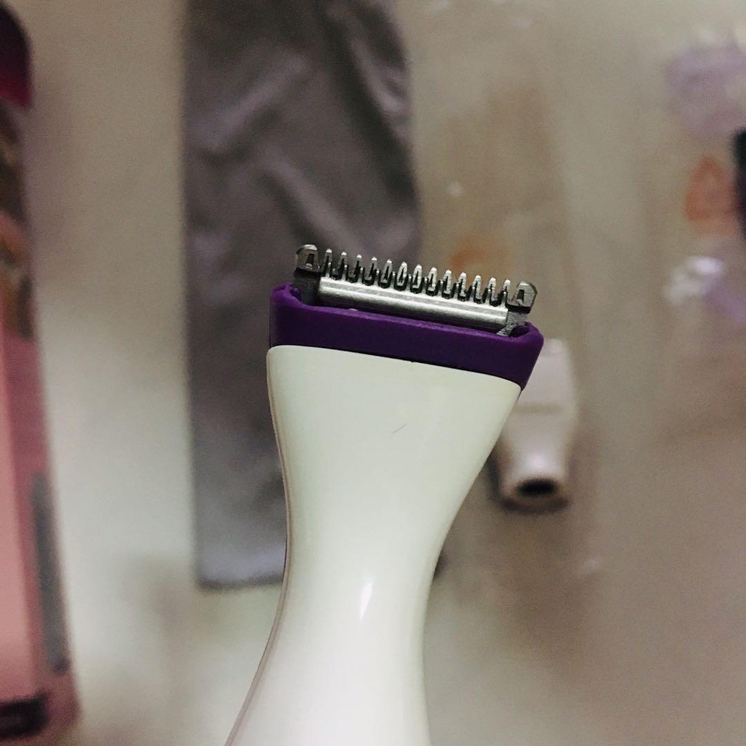 Philips bikini genie trimmer, Everything Else on Carousell