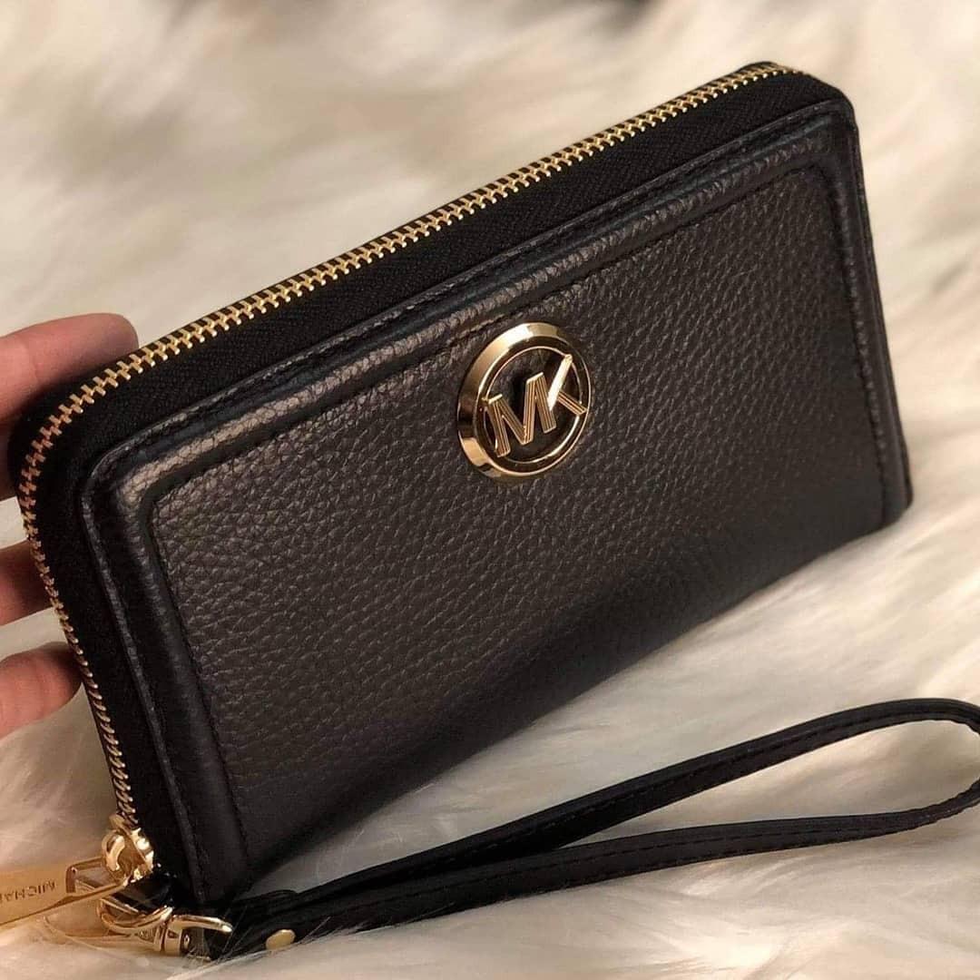 michael kors black zip wallet