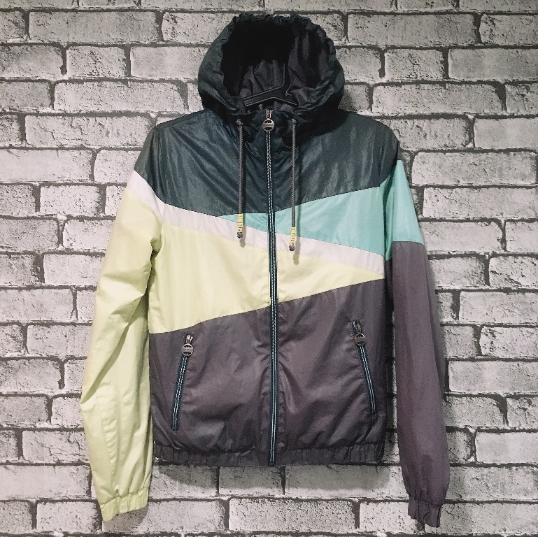 Pull and bear wind jacket online