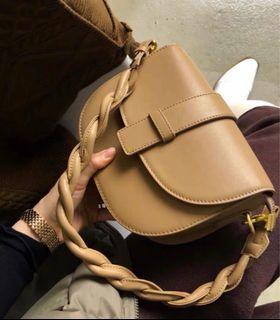 Real Leather Braided Strap Minimalist Messenger Bag (P0)