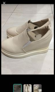 (Kategori: ) berada di . Dikirim oleh sunwardrobe (ID iklan 1008306669, Gambar 1). Deskripsi: .