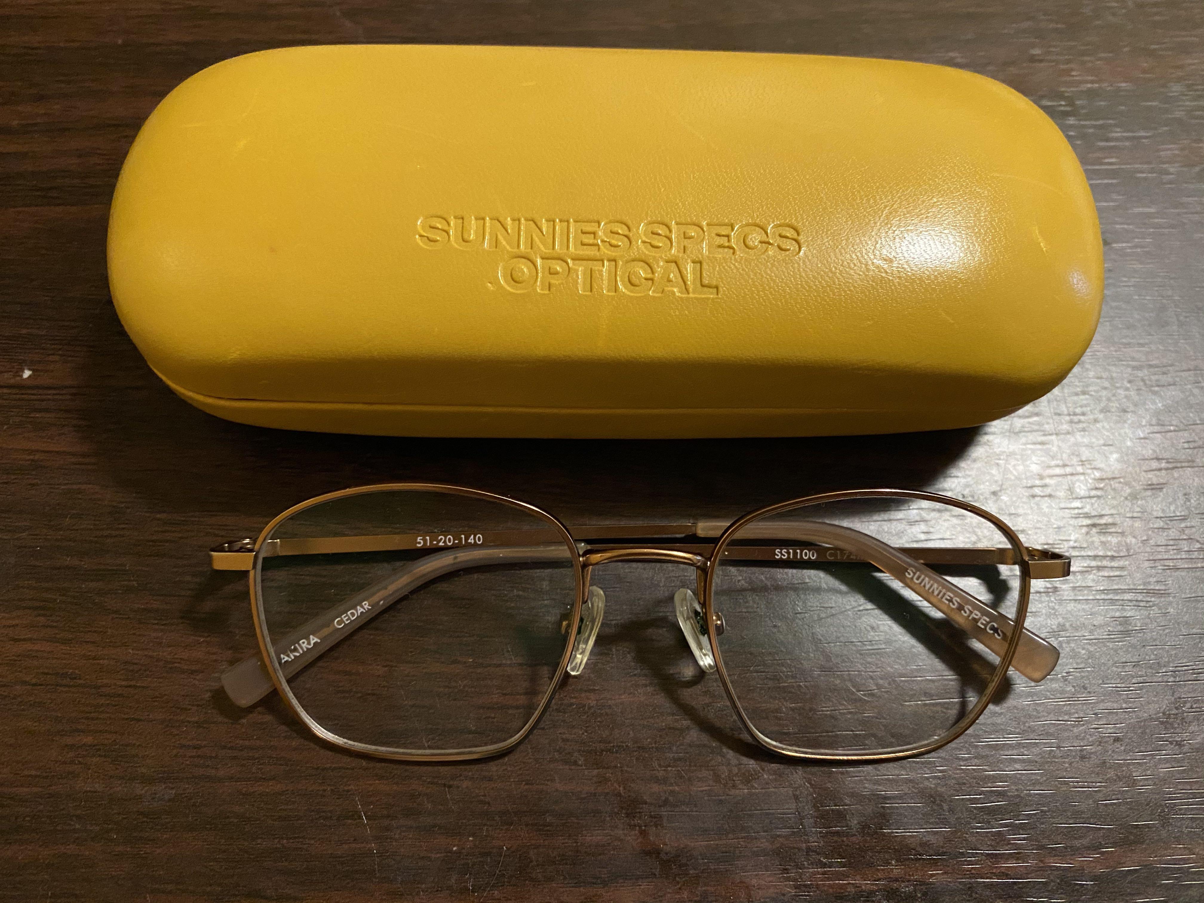 Sunnies Specs Akira, Women's Fashion, Watches & Accessories, Sunglasses