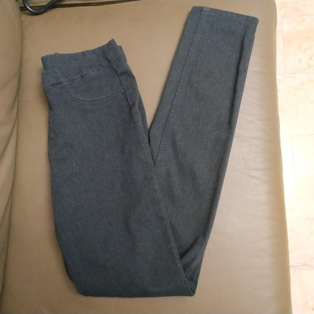 dark gray jeggings