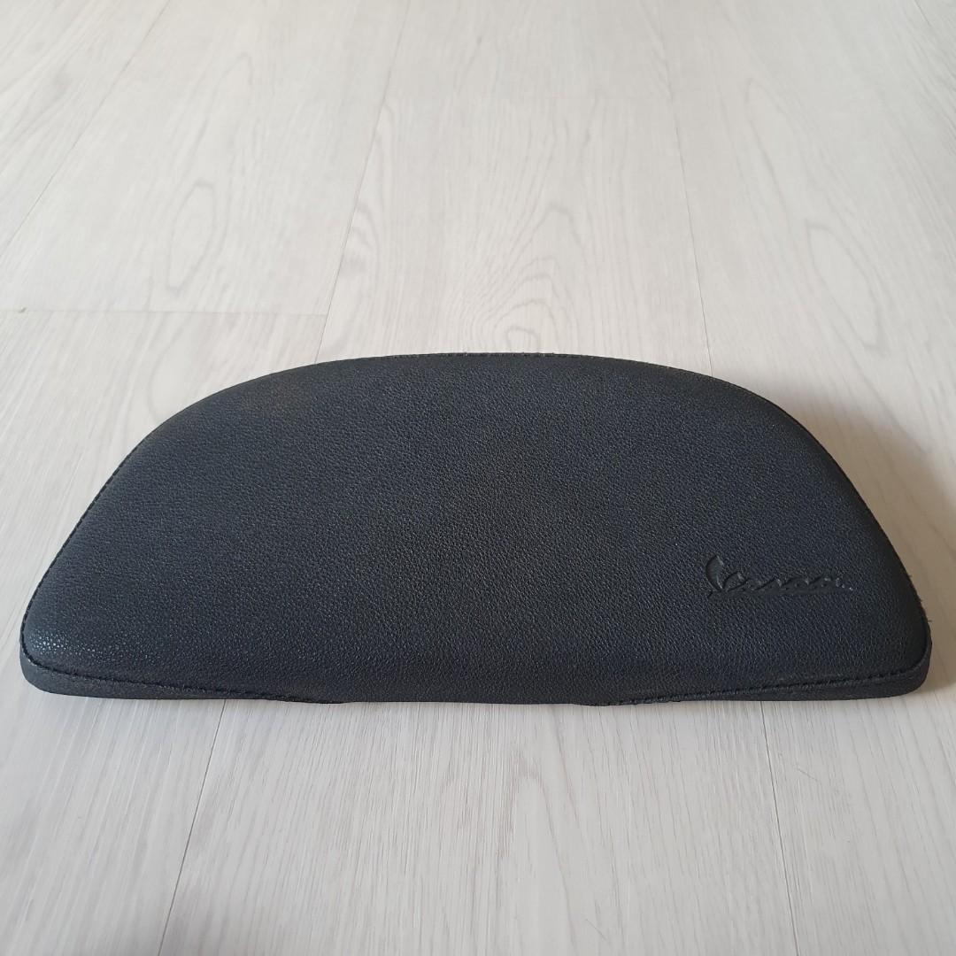 Vespa LX 150 Top Box Backrest Pad (Black), Motorcycles, Motorcycle