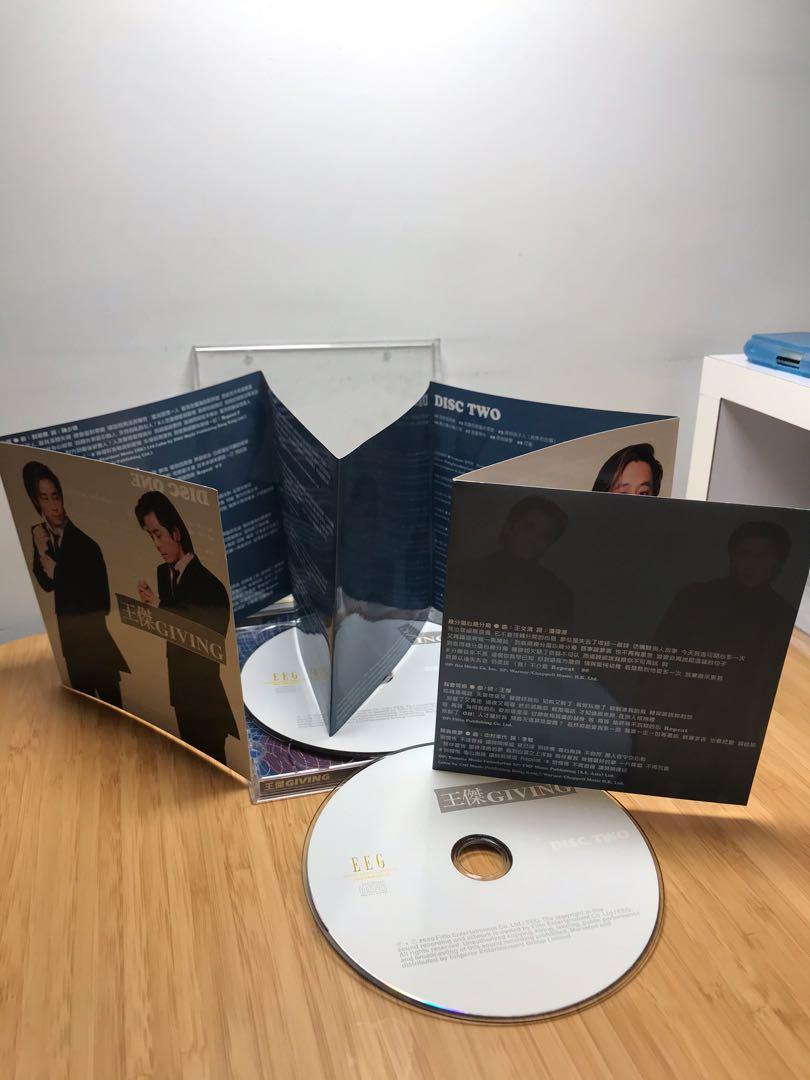 王傑 giving 2cd 碟淺痕 附側紙, 興趣及遊戲, 音樂樂器 & 配件, 音樂與媒體 - CD 及 DVD - Carousell