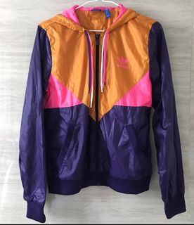 （分類：）位於 。 由 cjookie 提交（商品編號 1008432355，圖片 1）。簡介： 。