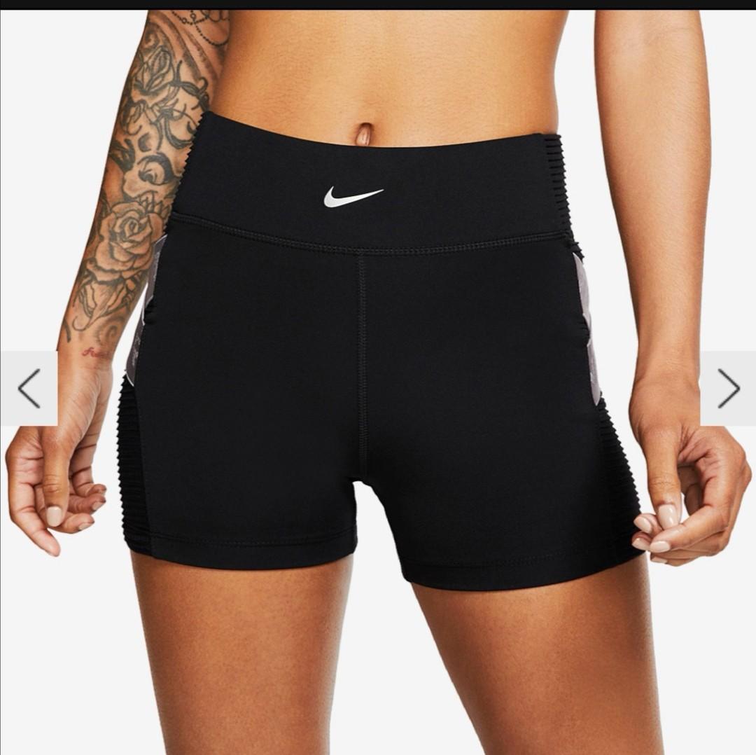 BRAND NEW NIKE PRO WOMENS aero adapt in black and silver size M