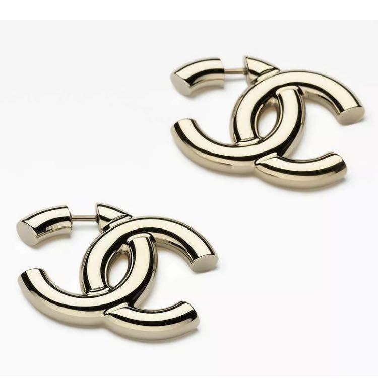 Auth BN Chanel Large CC logo Dangle earrings  Gold Metal hdw w Pearl  amp Crystal  eBay
