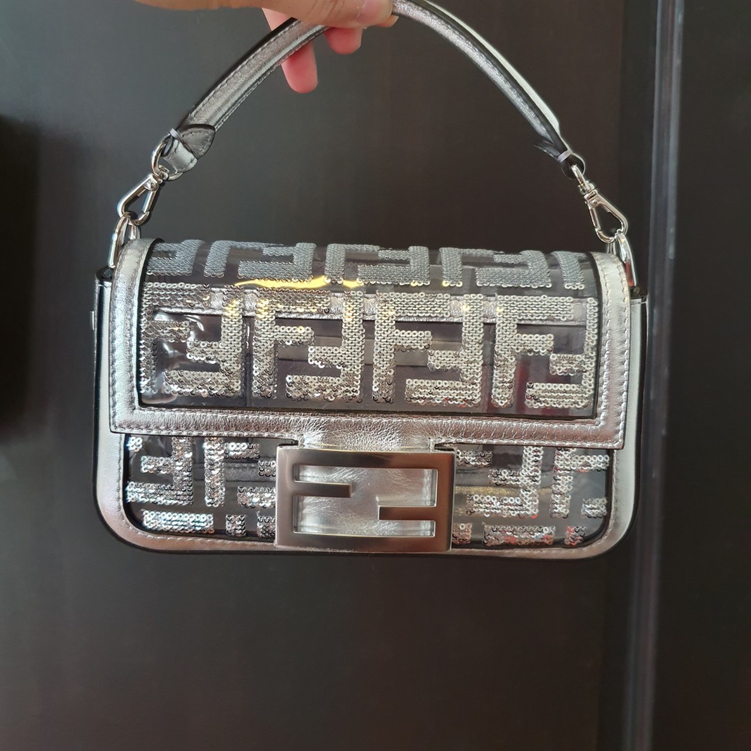 Nicki minaj 2025 fendi bag