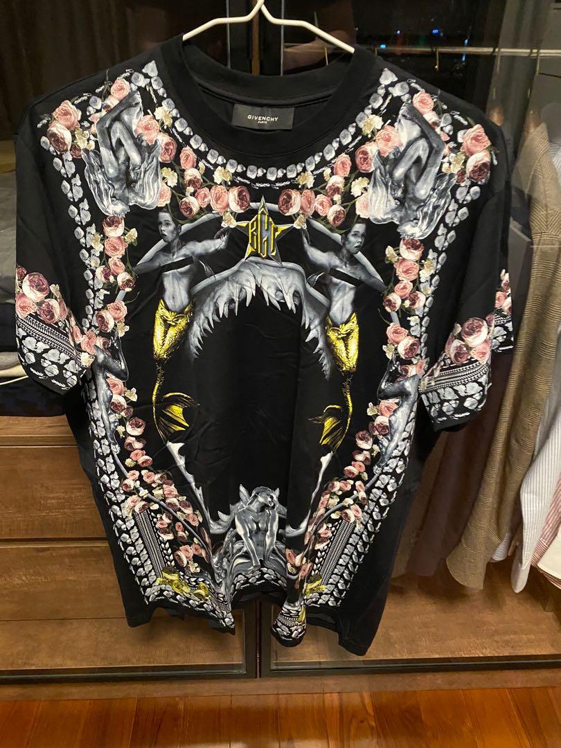 Givenchy tee （分類：T-shirt、恤衫、有領衫）位於 Hong Kong。 由 justinlam428 提交（商品編號 1008565533，圖片 1）。簡介： 。