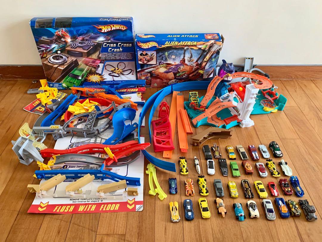 hot wheels alien attack