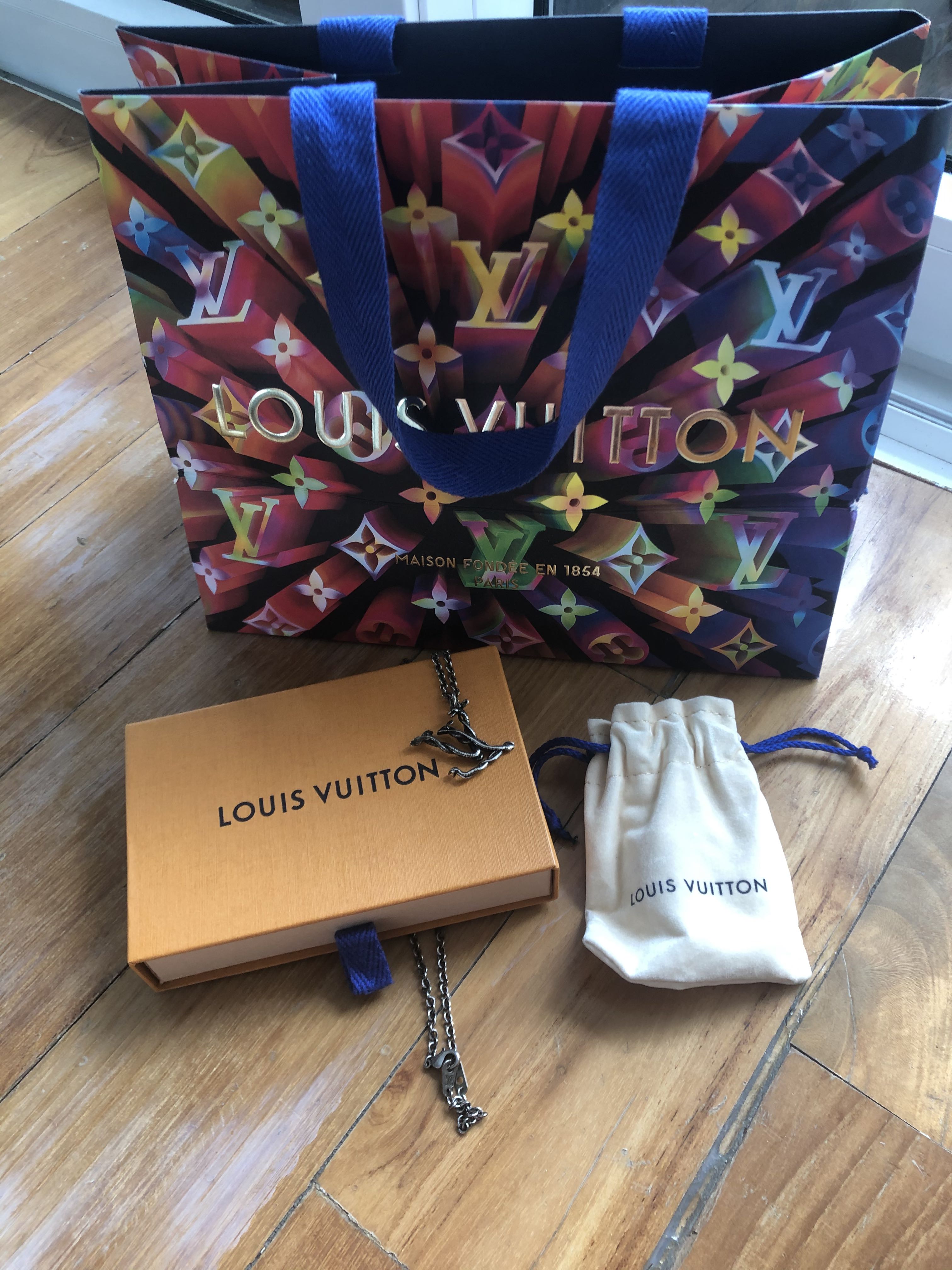 Louis Vuitton Vivienne Snake Pendant