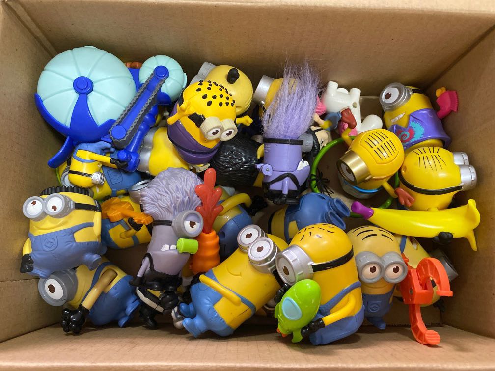 Minion toys outlet