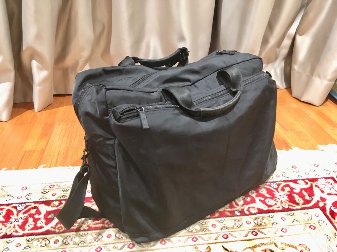 Muji Duffel Boston Bag Carry on Filson Prada tumi porter yoshida uniqlo