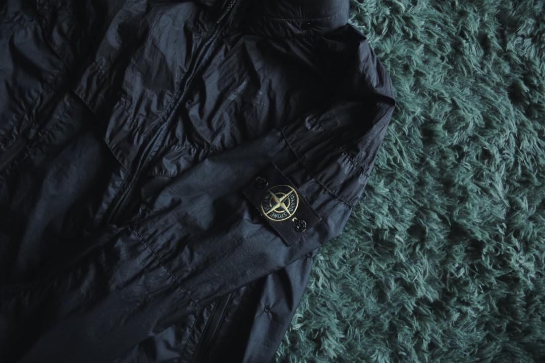 Nike stone store island windrunner black