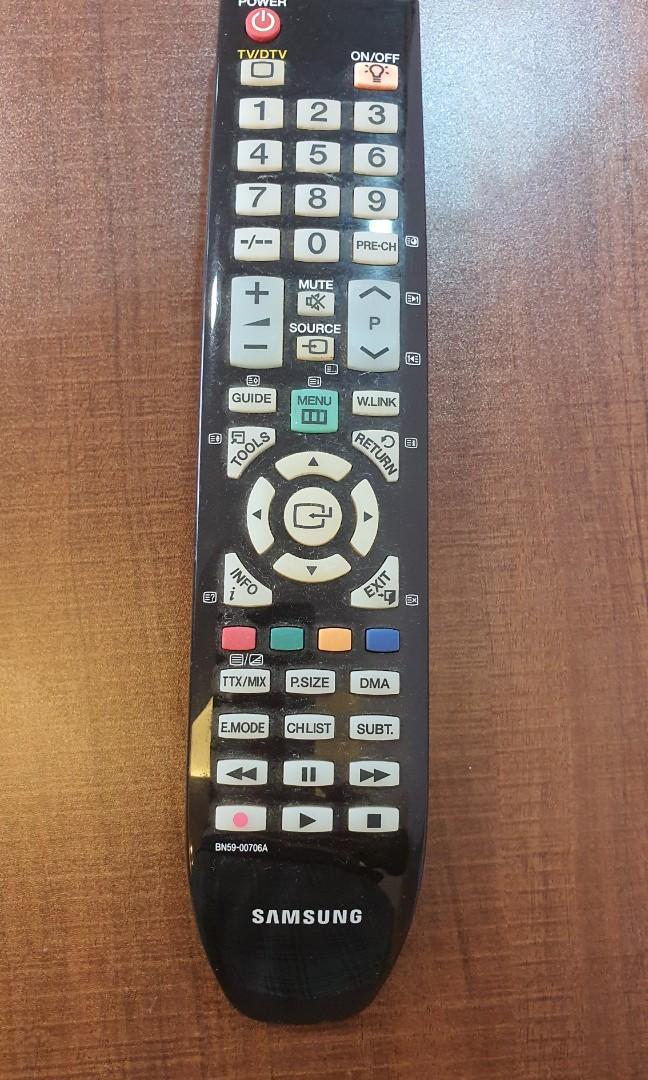 Samsung TV 40 inches with wall mount and table top stand, TV & Home