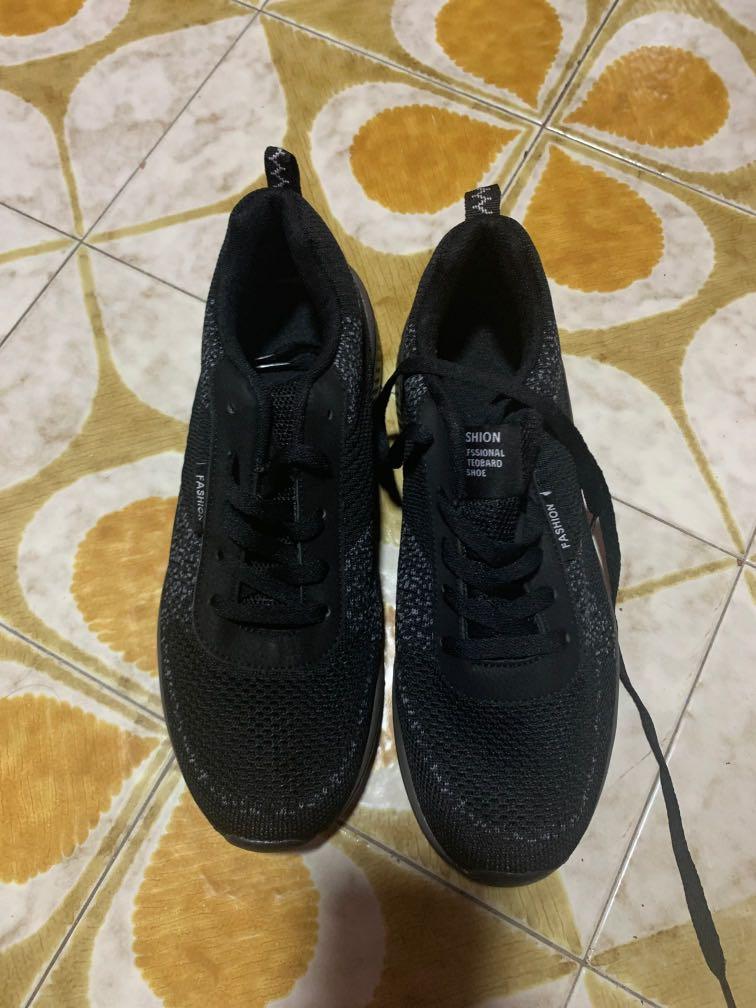 Shoe on Carousell