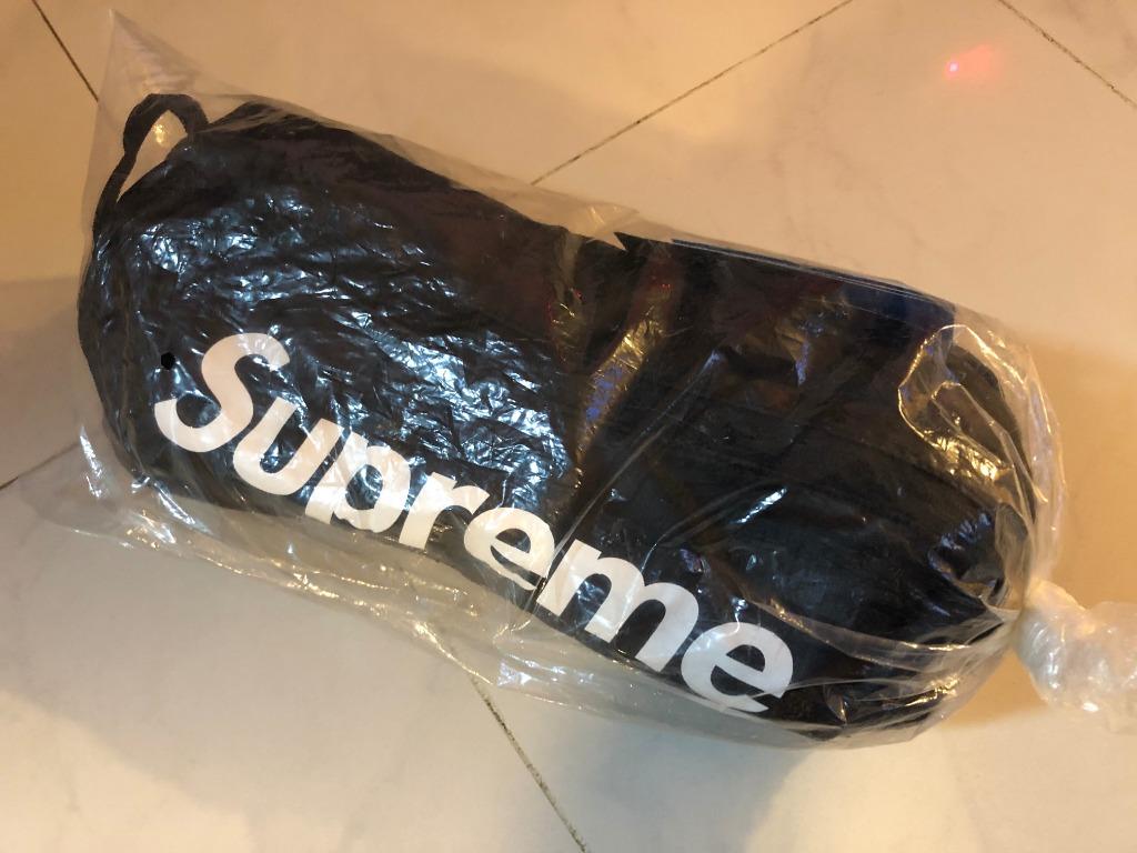 SUPREME Helinox Chair One Black, 名牌, 飾物及配件- Carousell