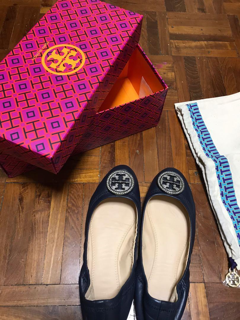 Tory burch flats sizing best sale