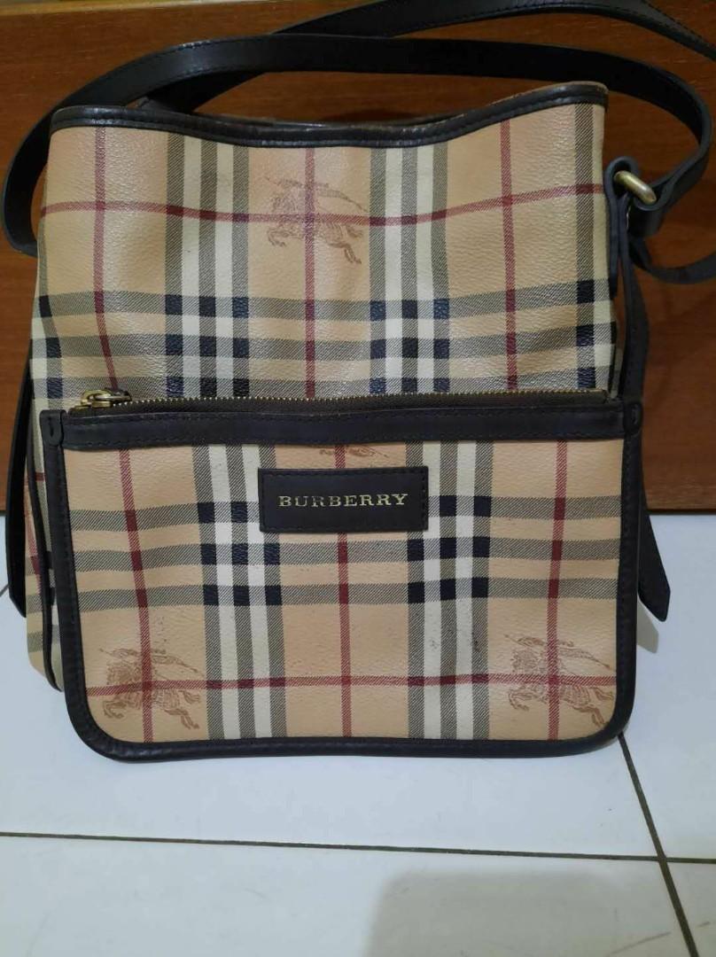 Used Burberry bag 100%Original, Women's 