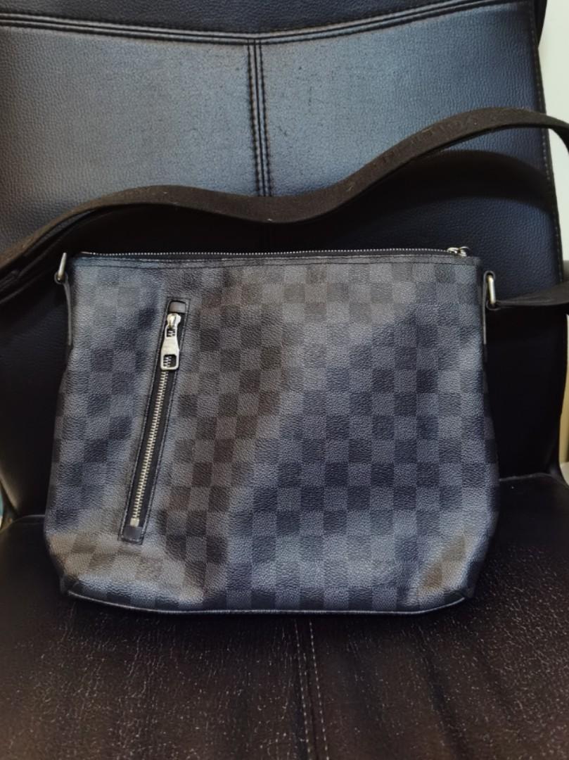 used louis vuitton messenger bag