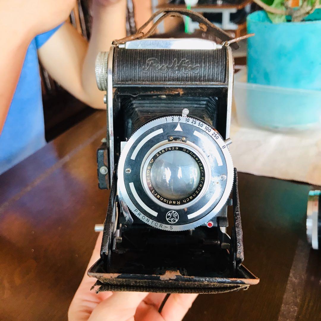 Vintage camera collectors item (Category: Cameras) located in Quezon City. Submitted by queerlady (Listing ID 1008506193, Image 3). Description: Rolfix franka vintage camera-price 2500 (SOLD) Yashica lynx 1000-price 2500(SOLD) Yashica electro 35-price 2500(SOLD) Nikon one touch-price 2000 Lika sw-6-price 500 Ottimo super 20-price 500 Minolta freedom 50-price 500 Boshi 135 camera-price 500 All items not tested if still working Some item needs clea