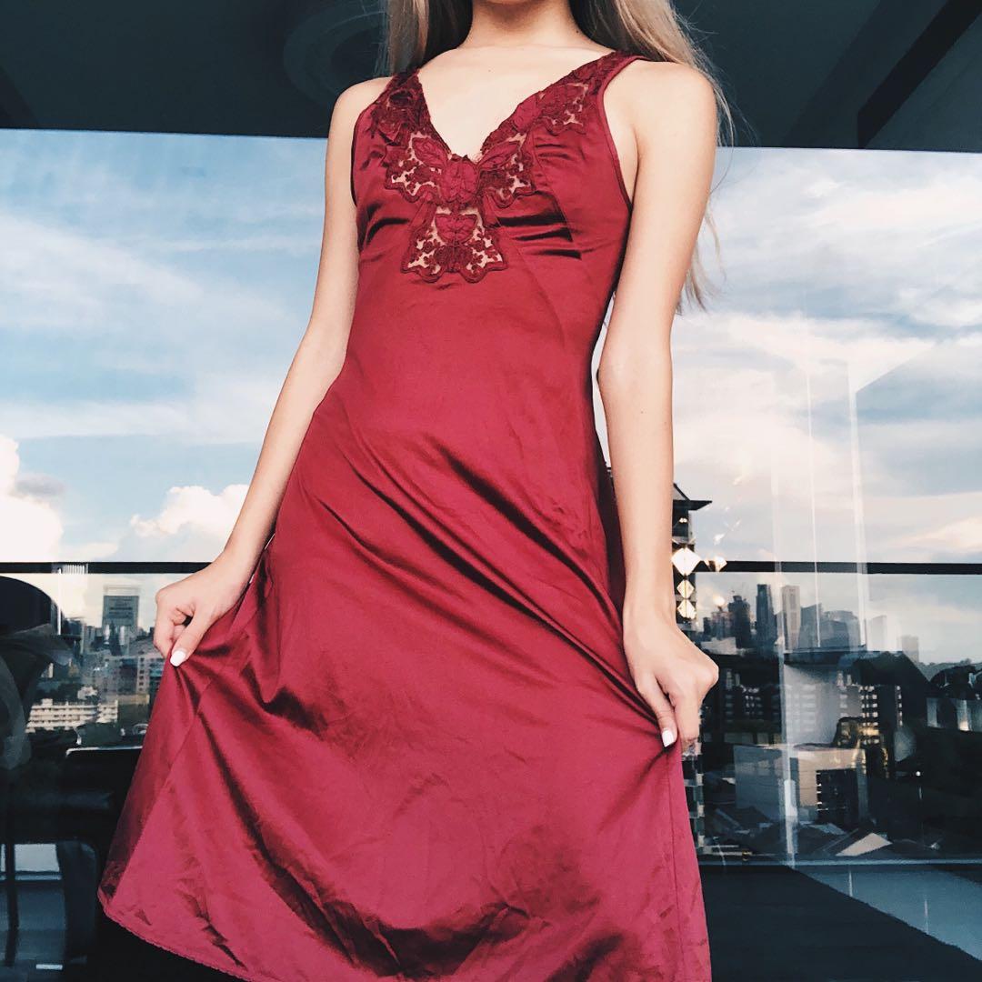 Wacoal sales slip dress