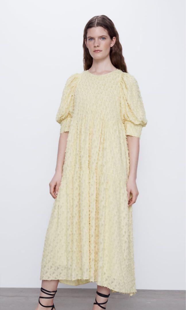 Zara Loose Fitting Textured Dress Yellow, Women's Fashion, Dresses & Sets,  Dresses on Carousell