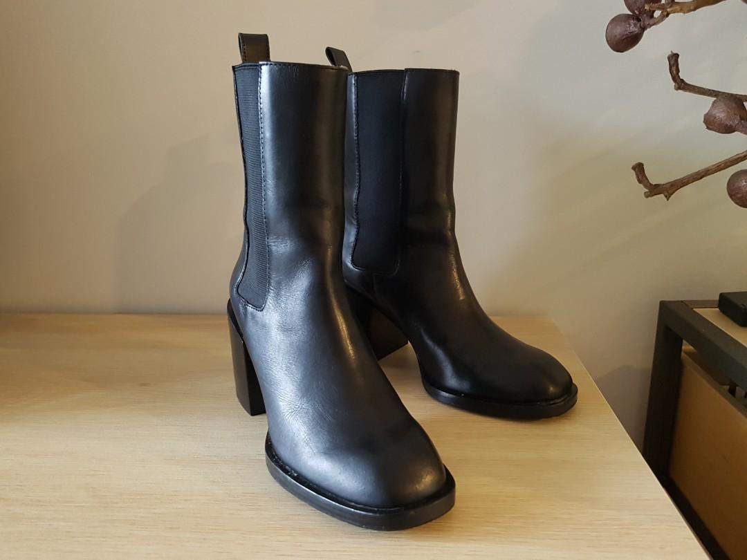 & other stories leather chelsea boots