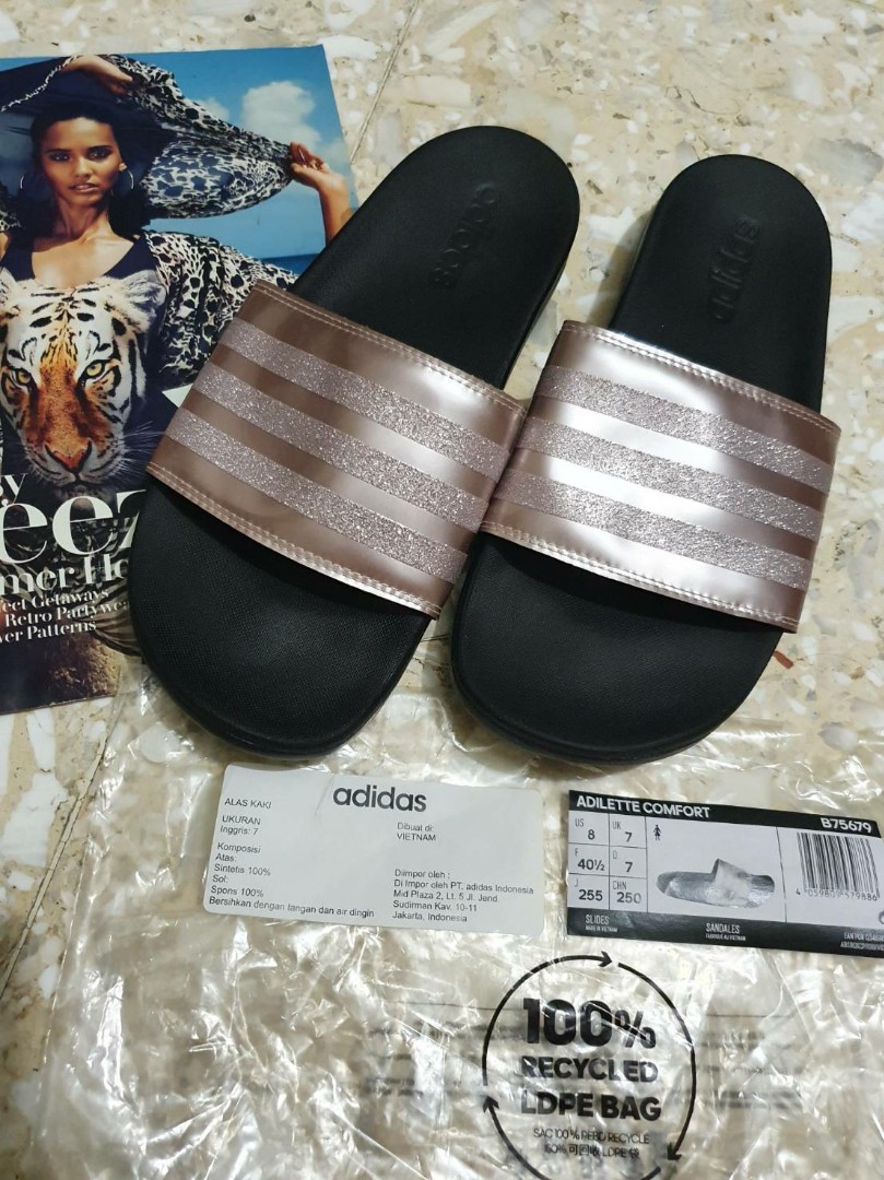 adidas comfort women