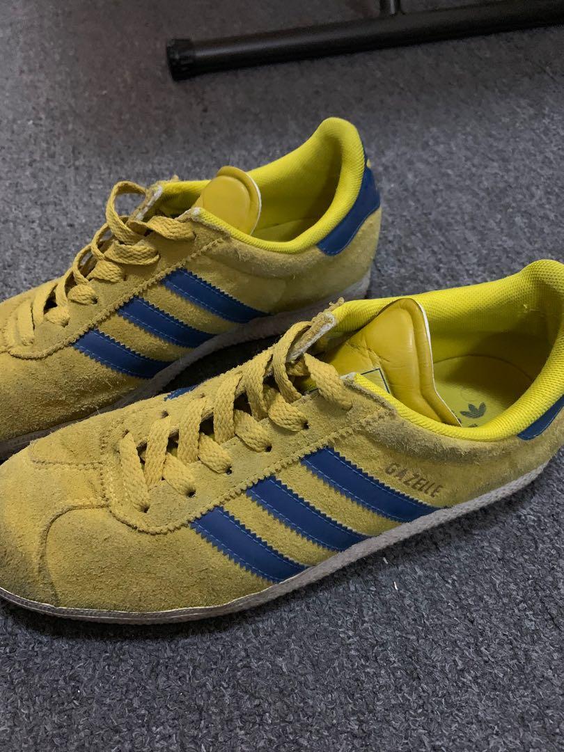 gazelle yellow blue