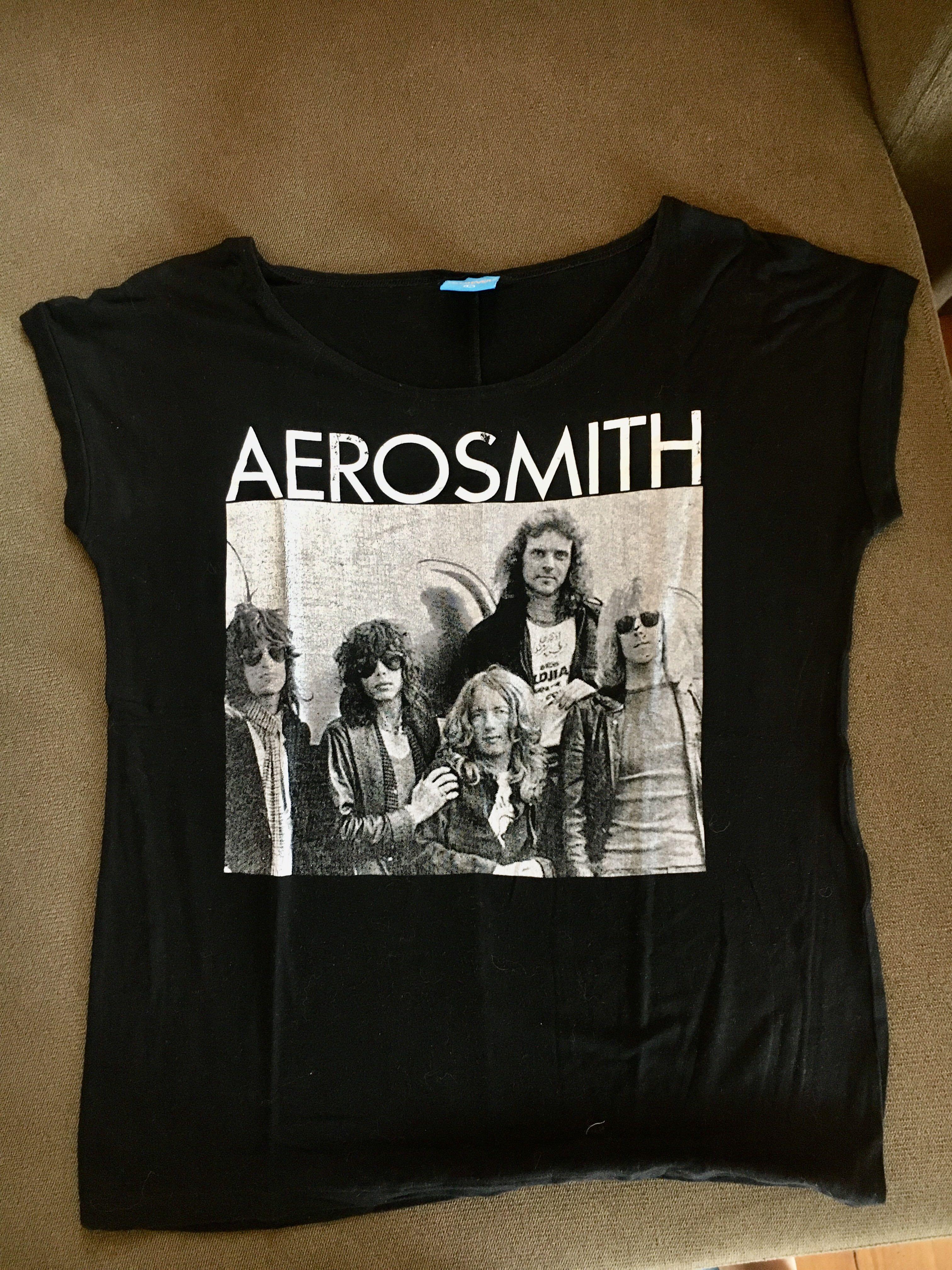 Aerosmith T Shirt Women S Fashion Clothes Tops On Carousell