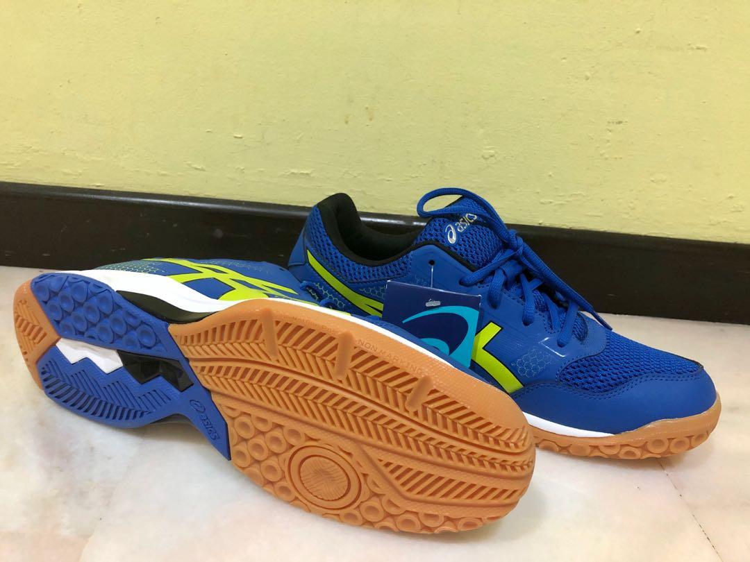 asics badminton