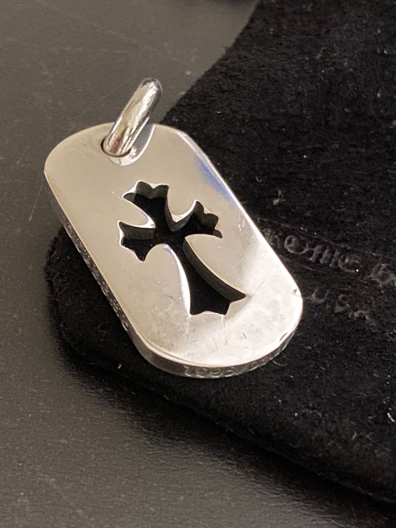 Chrome heart clearance necklace