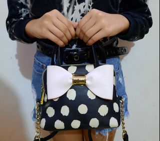 (Category: ) located in . Submitted by samstanyapreloved (Listing ID 1008817801, Image 1). Description: .