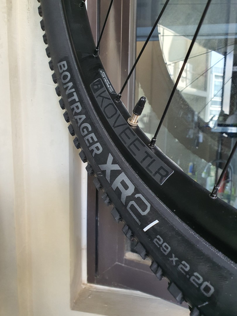 Bontrager XR2 Tire. 29x2.2 1 pair Sports Equipment Bicycles